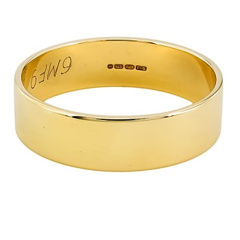 9ct gold 4.6g Wedding Ring size Z